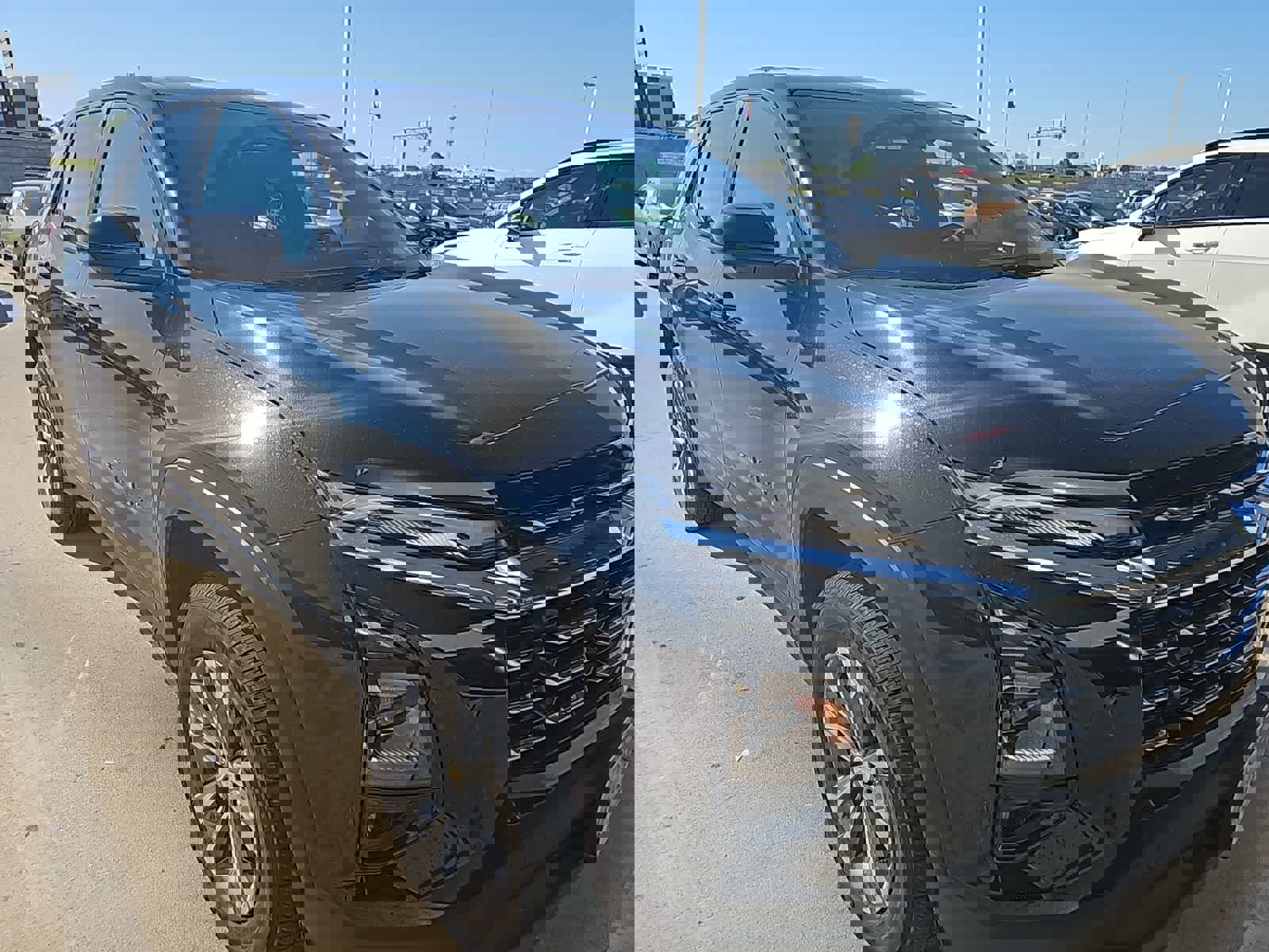 Used 2025 Chevrolet Equinox LT w/ Safety and Technology Package image 12