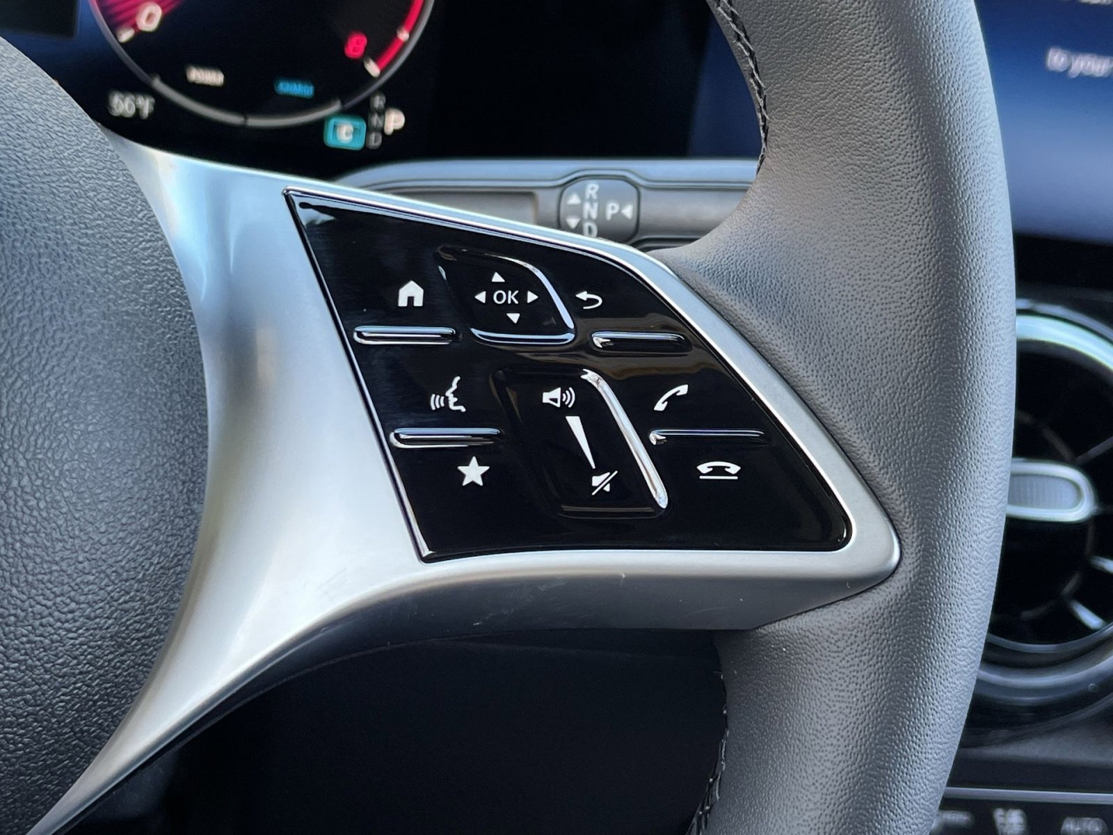 Certified 2026 Mercedes-Benz GLB 250 4MATIC image 29