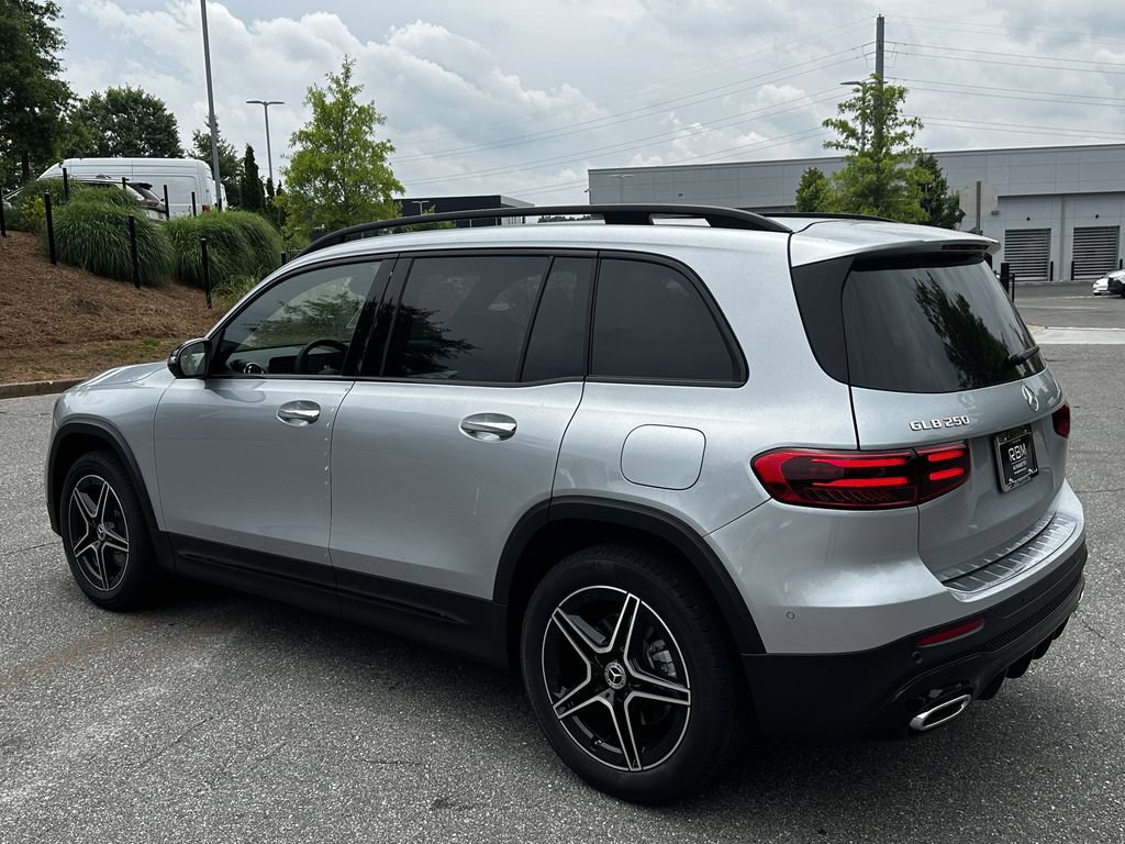 New 2026 Mercedes-Benz GLB 250 image 6