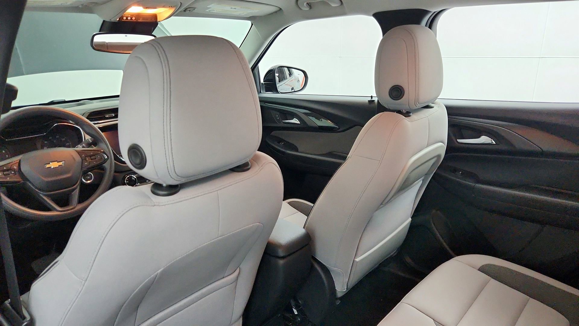 Used 2021 Chevrolet TrailBlazer LT w/ Convenience Package FWD image 24