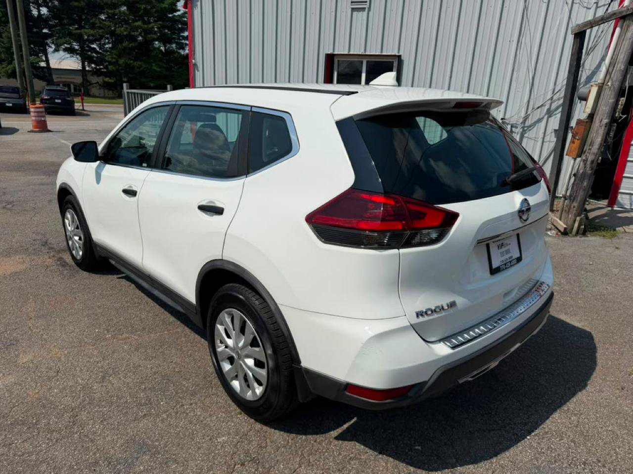 Used 2018 Nissan Rogue S FWD image 7