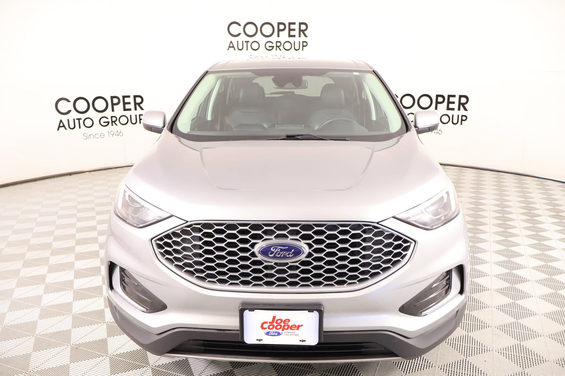 Used 2024 Ford Edge SEL image 9