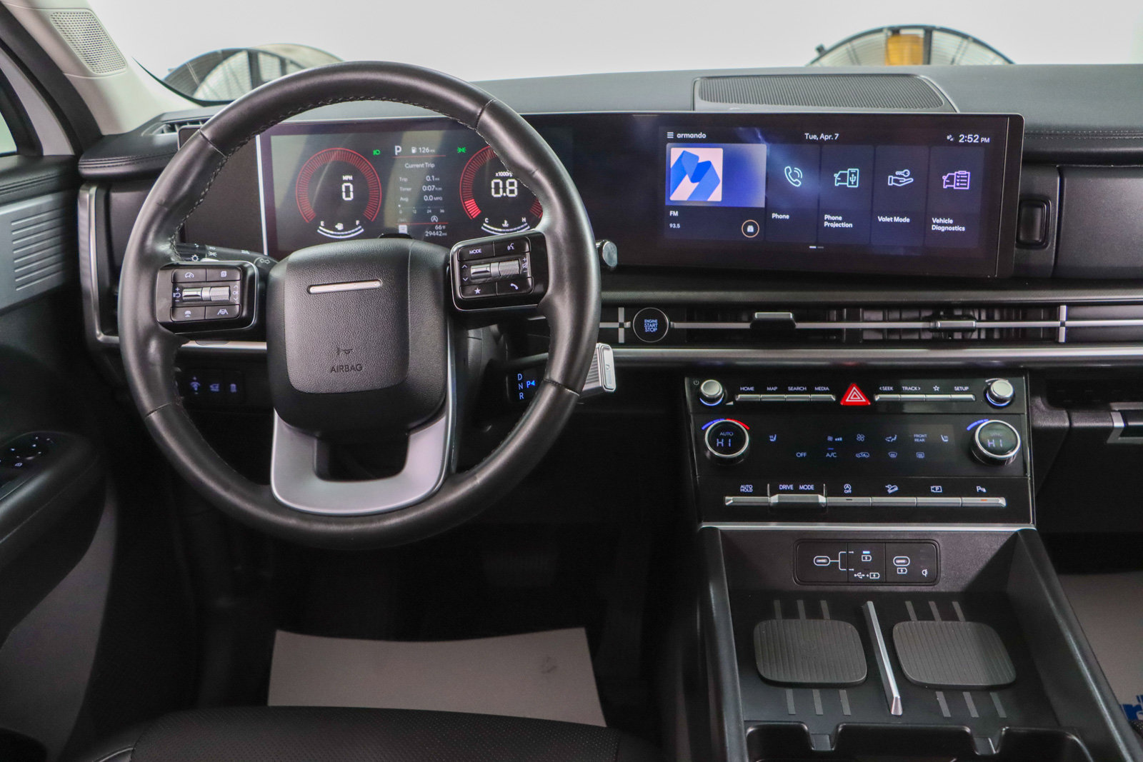 Used 2024 Hyundai Santa Fe SEL image 17