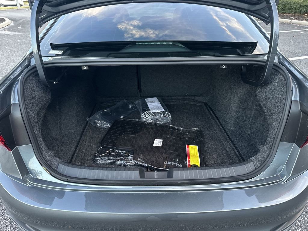 New 2026 Volkswagen Jetta SEL image 24