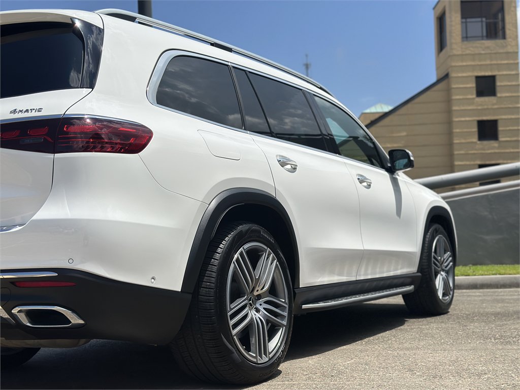 Used 2024 Mercedes-Benz GLS 450 4MATIC image 24