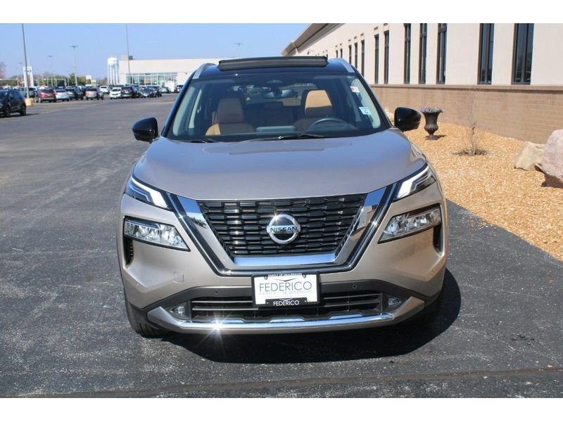 Used 2021 Nissan Rogue Platinum image 9