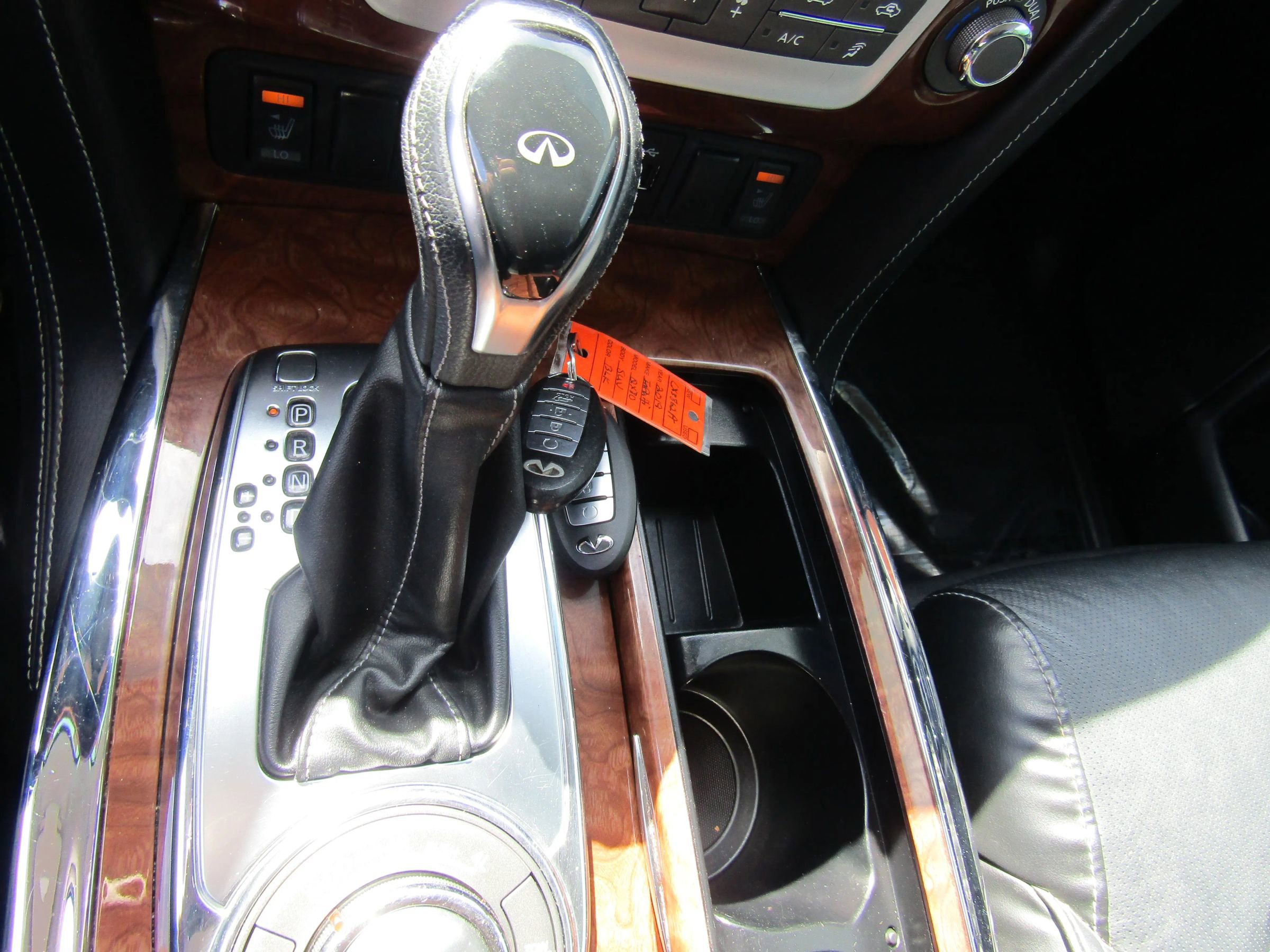 Used 2019 INFINITI QX80 Luxe image 31