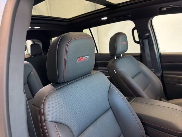 Used 2025 Chevrolet Traverse Z71 w/ Enhanced Driving Package image 41