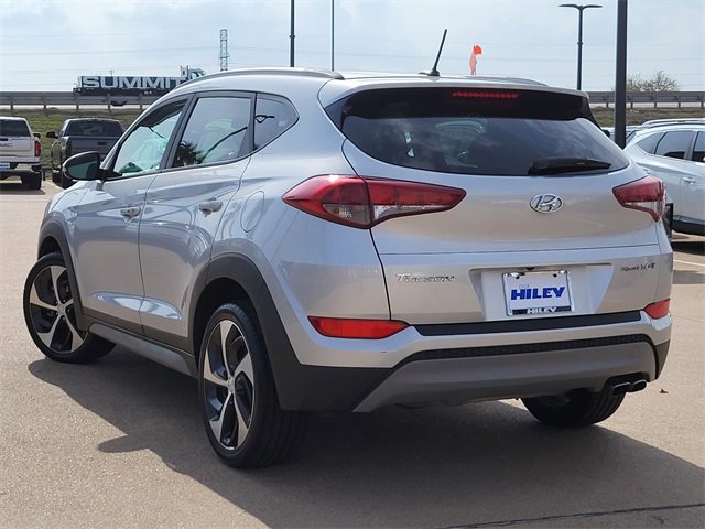 Used 2017 Hyundai Tucson Sport image 3