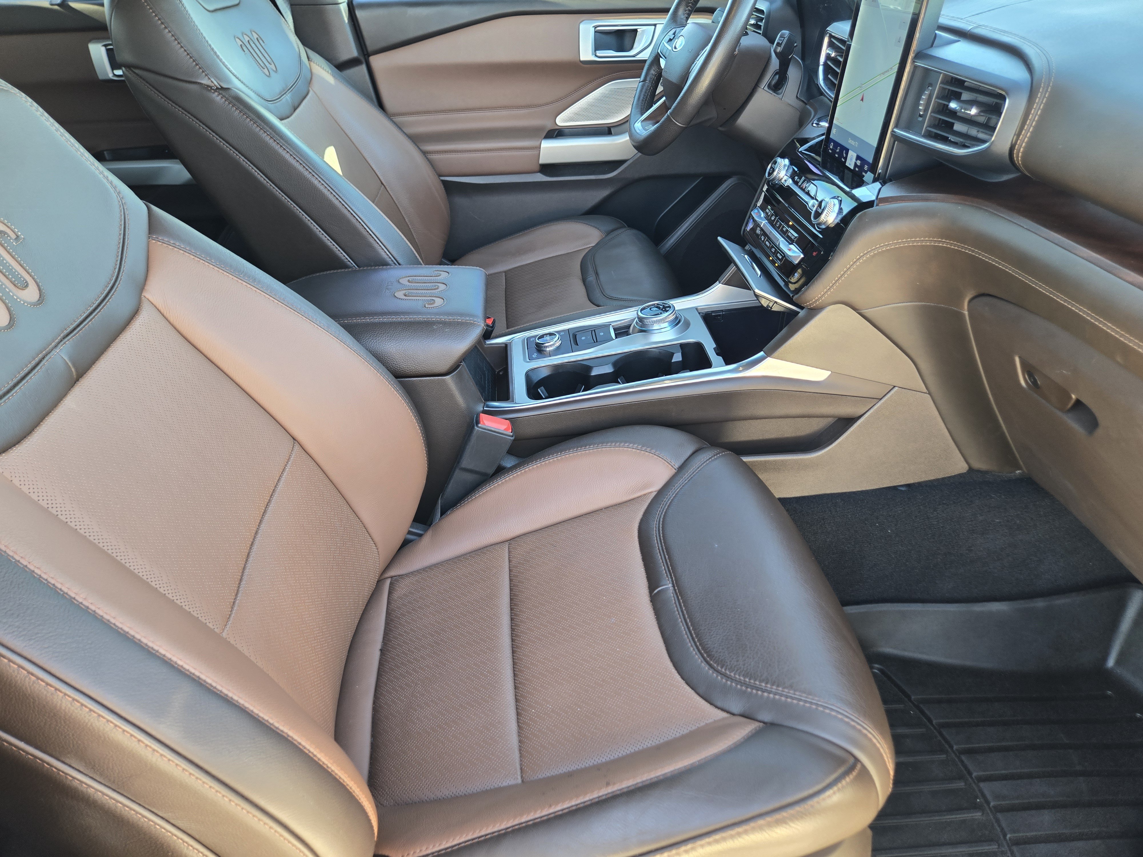 Certified 2023 Ford Explorer King Ranch w/ Technology Package AWD/4WD image 15