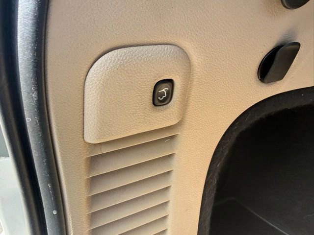 Used 2017 Jeep Grand Cherokee Limited AWD/4WD image 13