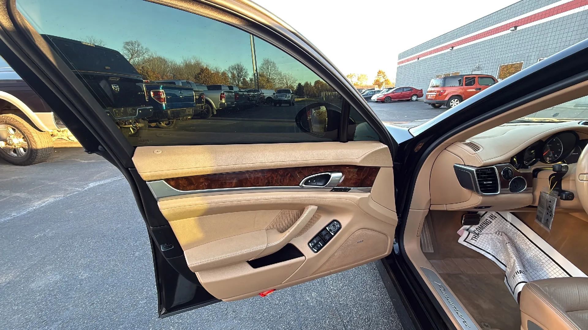 Used 2013 Porsche Panamera image 9