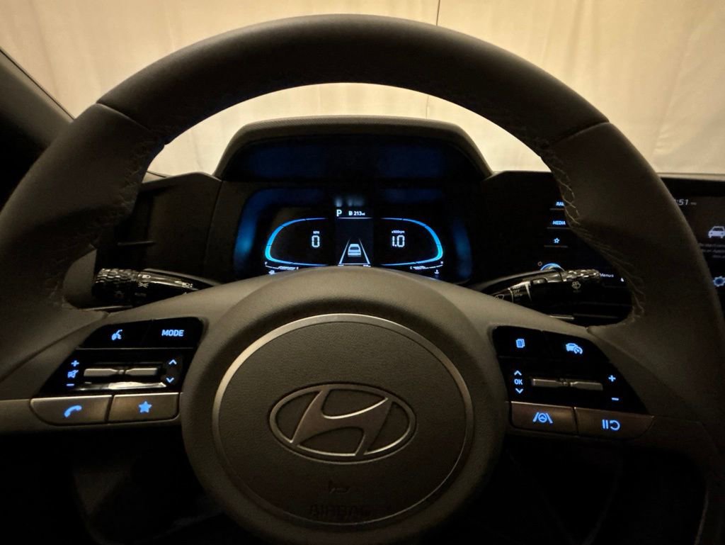 Certified 2026 Hyundai Elantra Sport FWD image 15