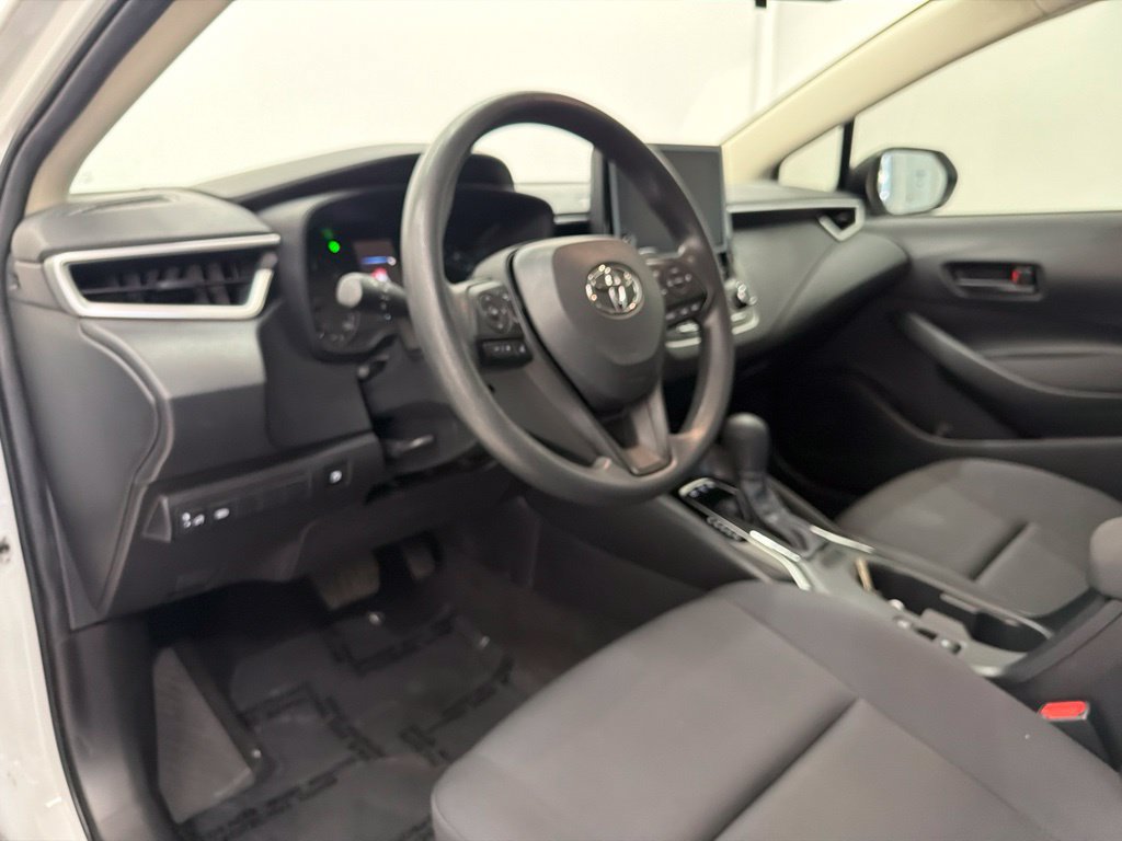 Used 2023 Toyota Corolla LE FWD image 14