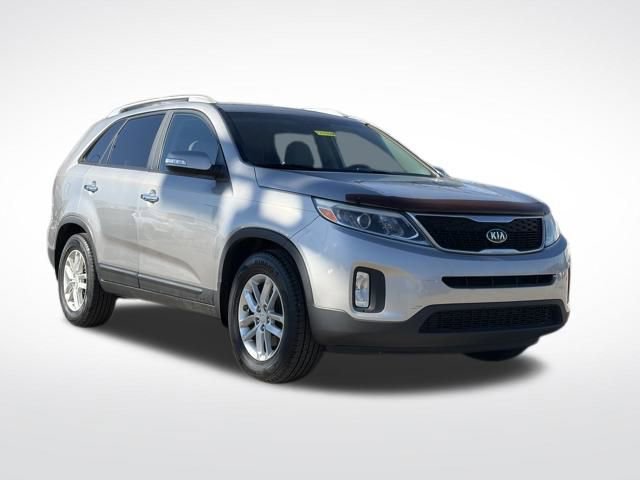 Used 2015 Kia Sorento LX image 1