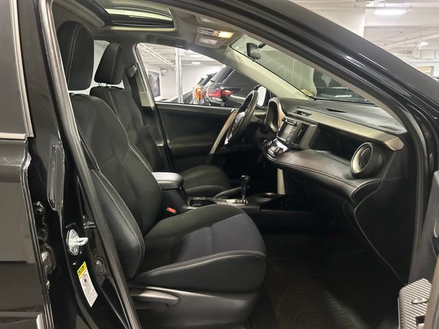 Used 2015 Toyota RAV4 XLE AWD/4WD image 34