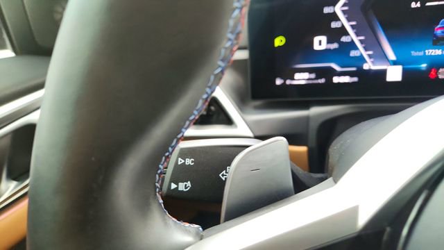 Used 2026 BMW M440i Coupe RWD image 40