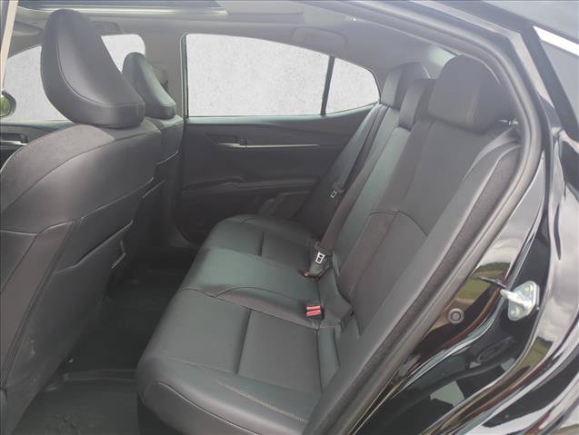 Used 2026 Toyota Camry XLE w/ Premium Plus Package FWD image 20