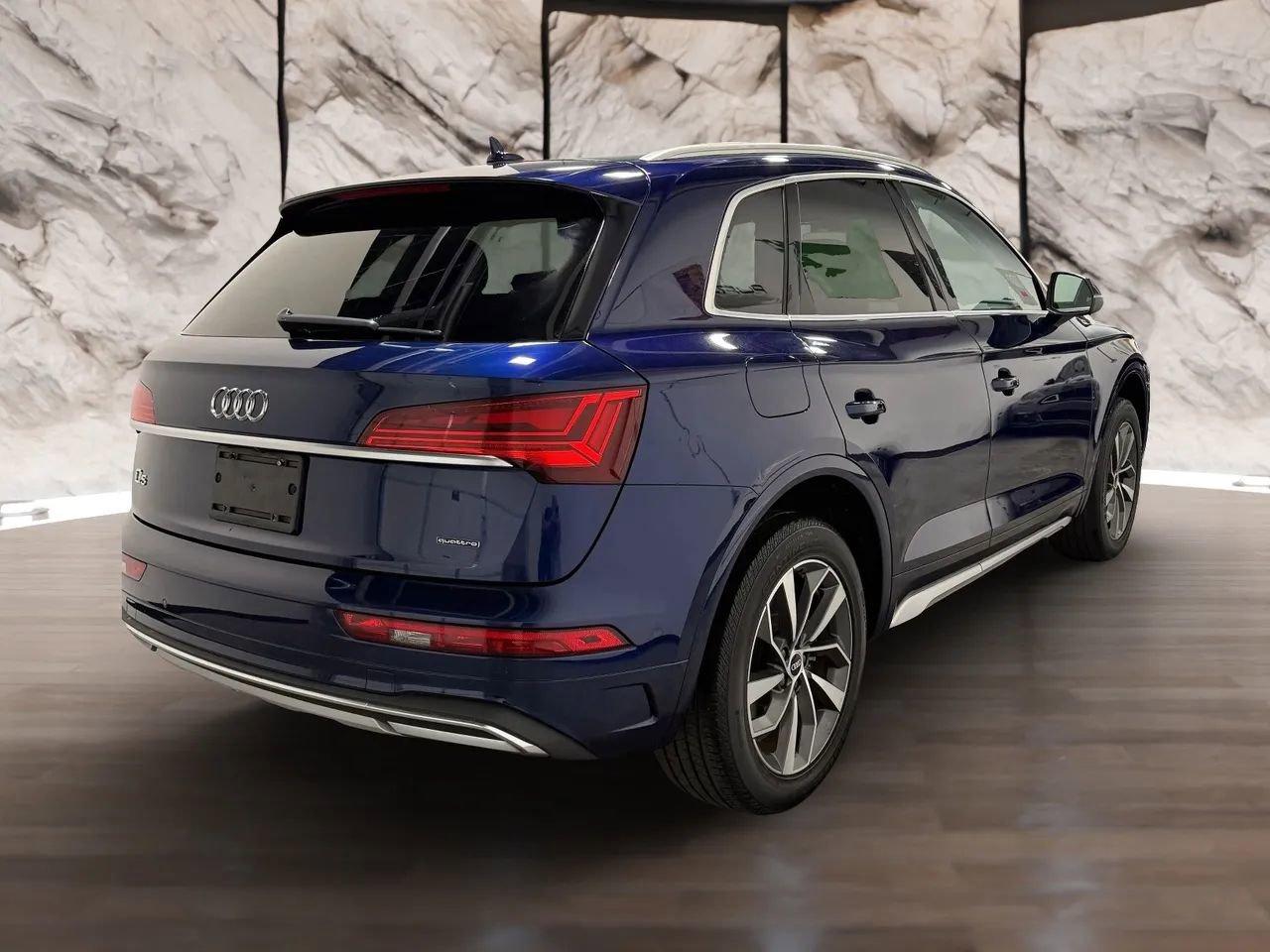Used 2021 Audi Q5 2.0T Premium w/ Convenience Package AWD/4WD image 7