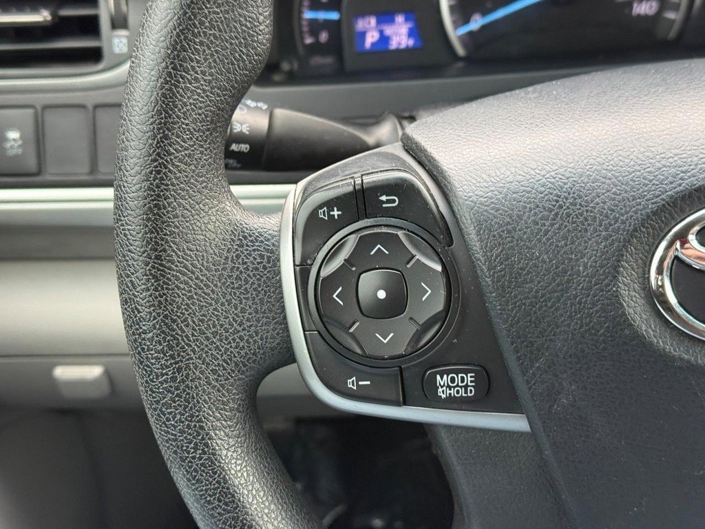 Used 2013 Toyota Camry LE image 21