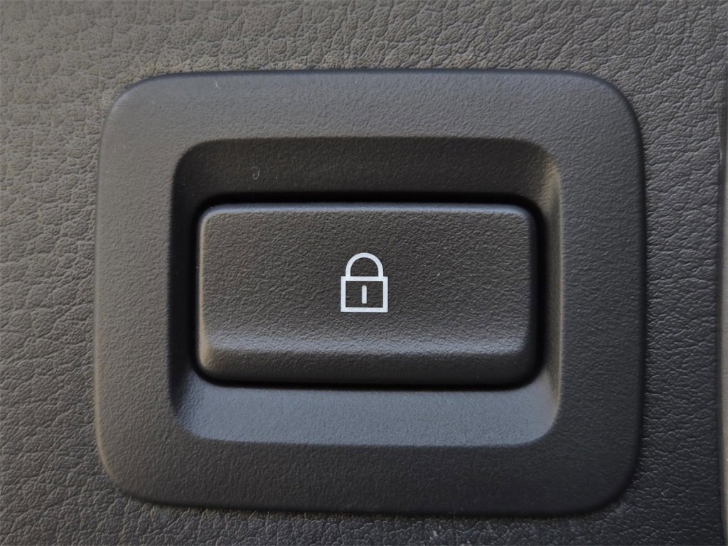 Used 2023 MAZDA CX-30 AWD 2.5 S w/ Select Package image 10