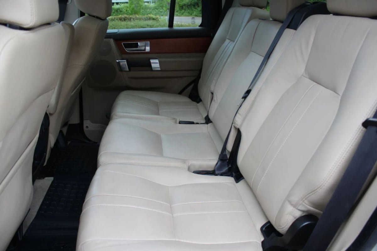 Used 2016 Land Rover LR4 HSE AWD/4WD image 22