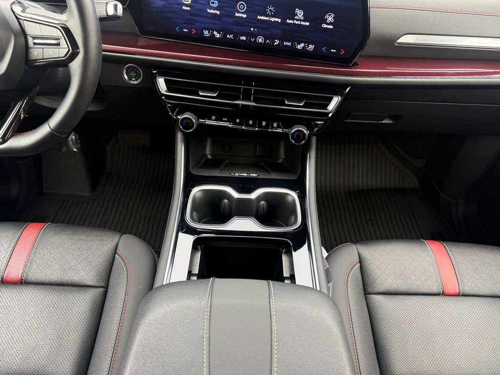 Certified 2024 Chevrolet Traverse RS w/ LPO, Floor Liner Package image 15