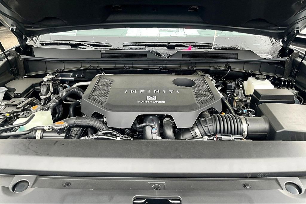 New 2026 INFINITI QX80 Luxe RWD image 15
