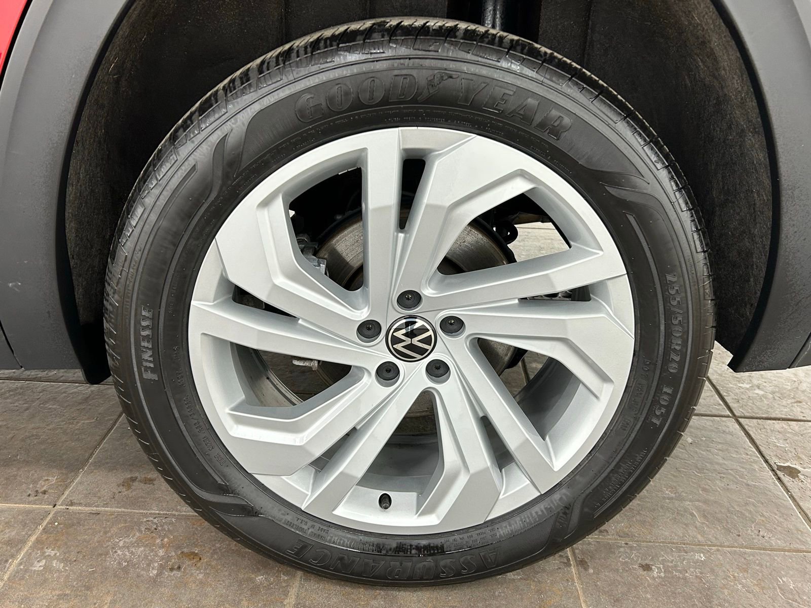 Used 2023 Volkswagen Atlas SE image 36