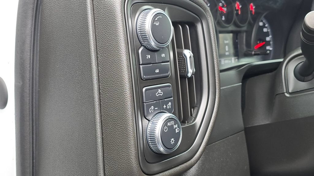Used 2021 GMC Sierra 3500 4x4 Crew Cab w/ Gooseneck/5TH Wheel Package image 58