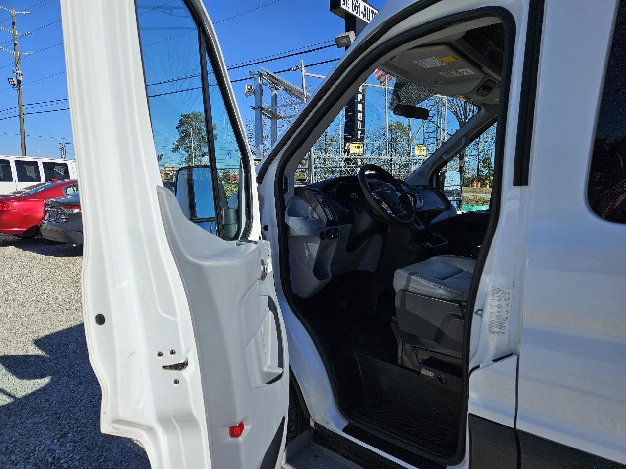 Used 2019 Ford Transit 350 XL RWD image 10