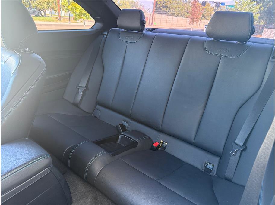 Used 2017 BMW M2 RWD image 31