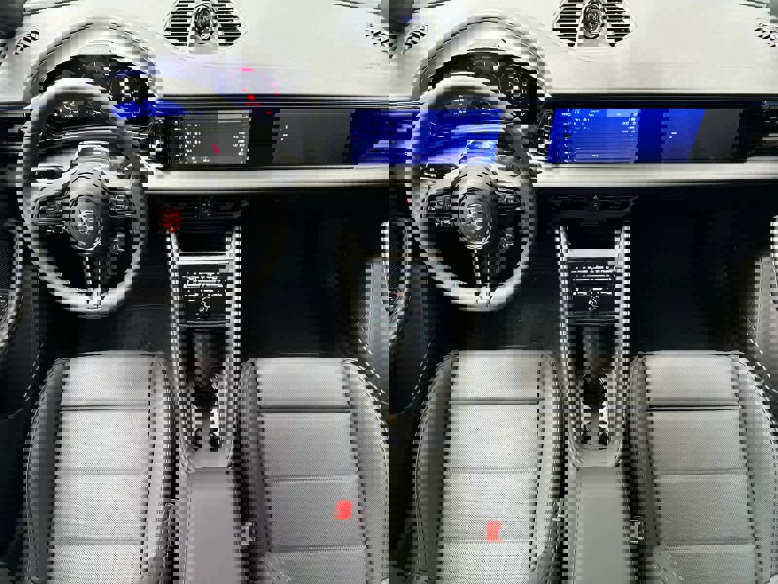 New 2026 Porsche Macan Electric RWD image 6