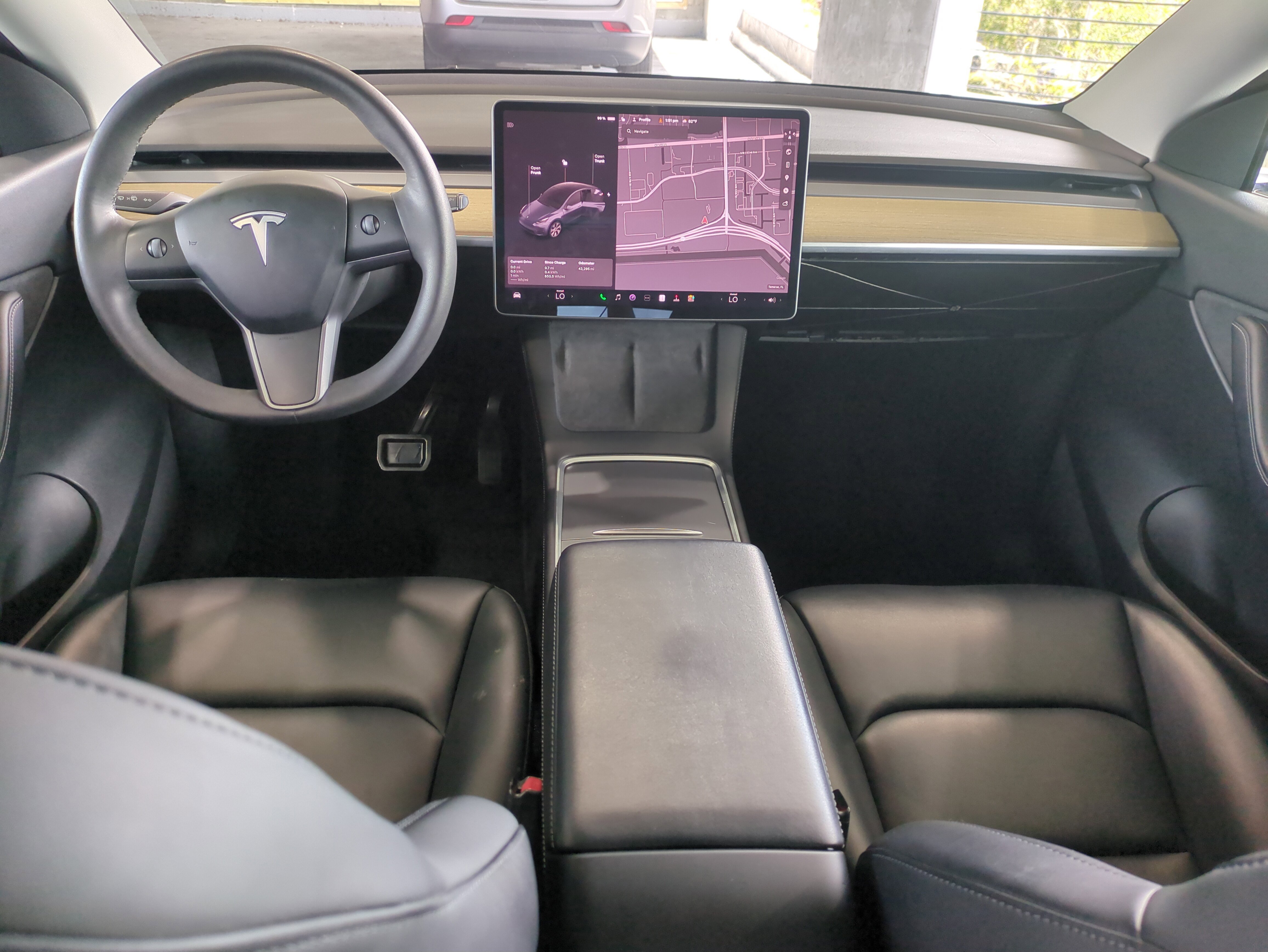 Used 2022 Tesla Model Y Long Range image 16