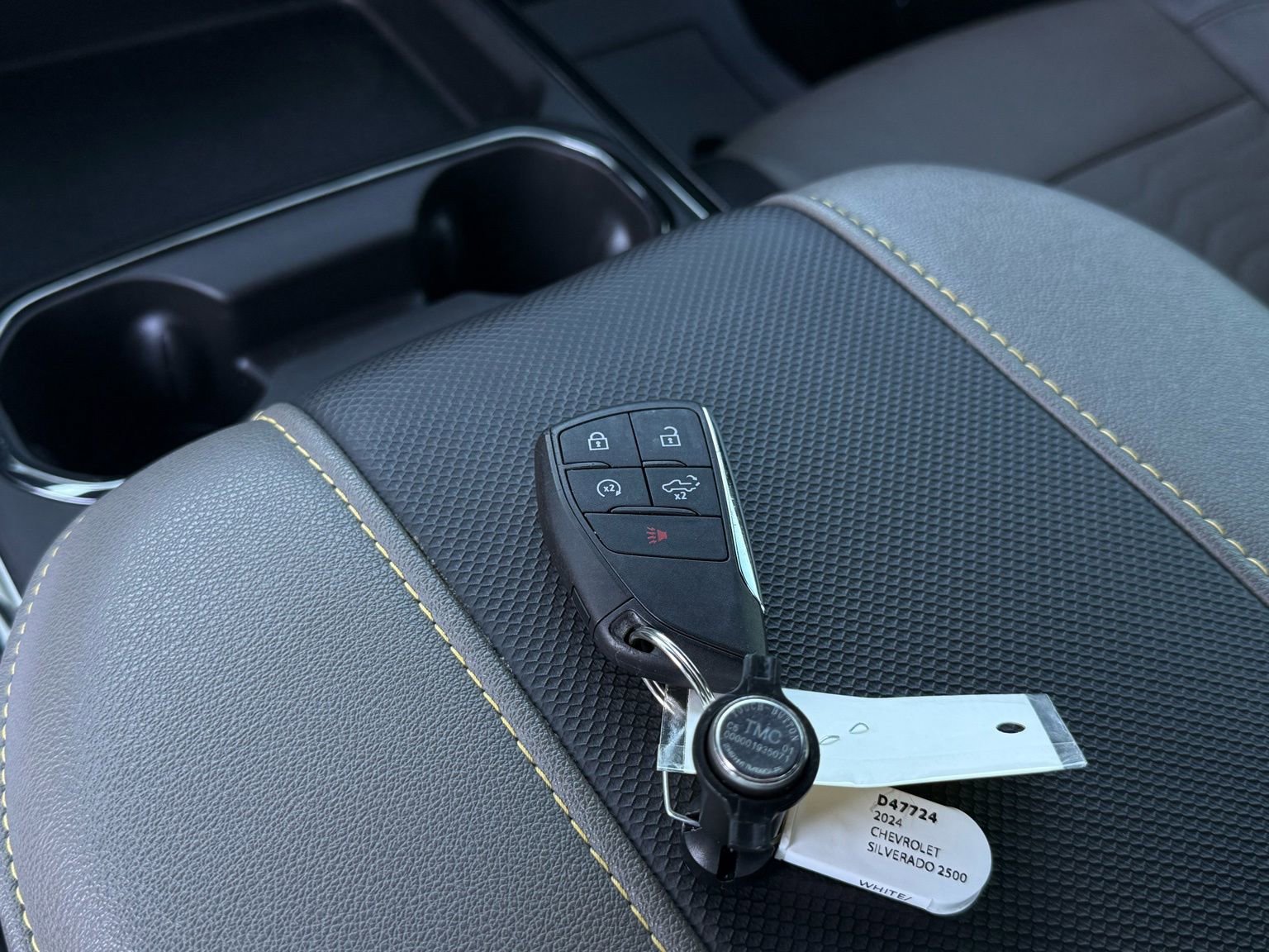 Used 2024 Chevrolet Silverado 2500 ZR2 w/ Technology Package image 61