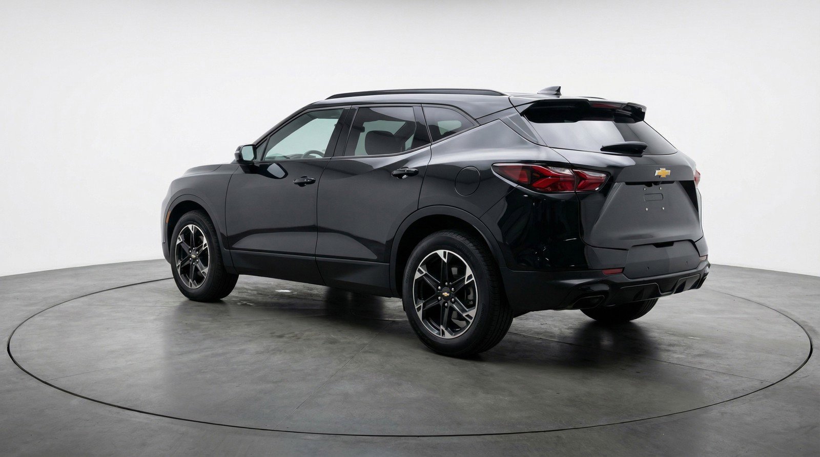 Used 2025 Chevrolet Blazer LT FWD image 6