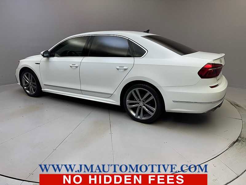 Used 2017 Volkswagen Passat 1.8T R-Line FWD image 3