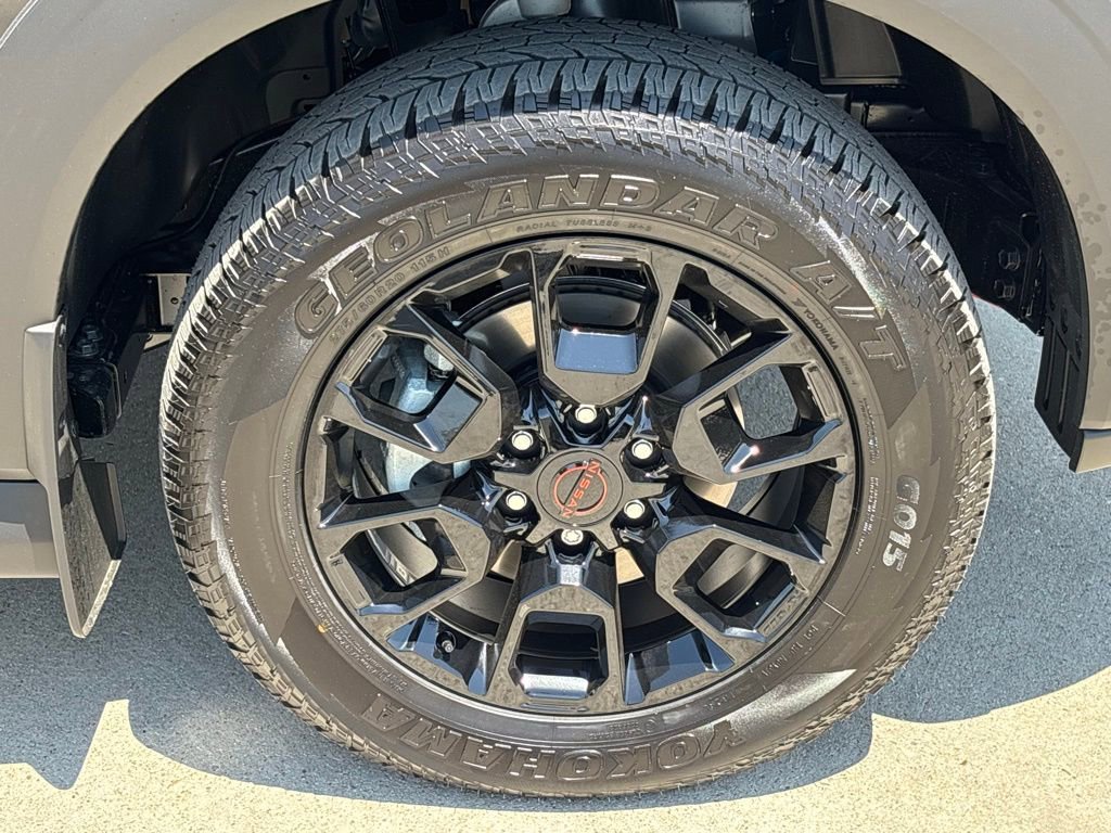 New 2025 Nissan Armada PRO-4X w/ Pro-4X Premium Package image 31