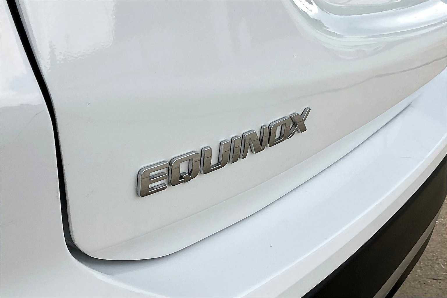 Used 2024 Chevrolet Equinox LT image 17
