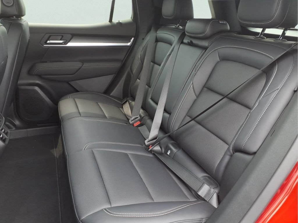 New 2027 GMC Terrain Elevation w/ Elevation Premium Package FWD image 18