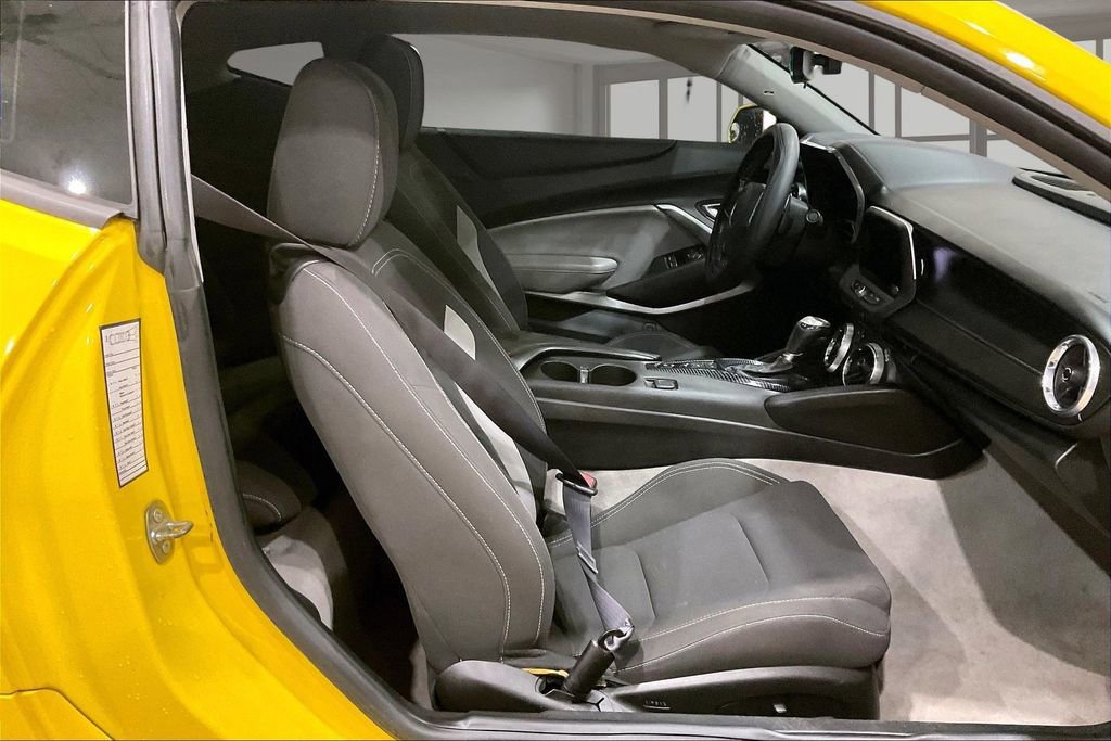 Used 2017 Chevrolet Camaro SS image 7