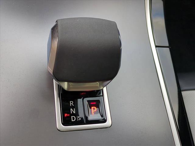 Used 2024 Land Rover Range Rover Velar Dynamic SE image 12