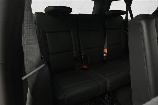 Used 2021 Chevrolet Suburban LT RWD image 25