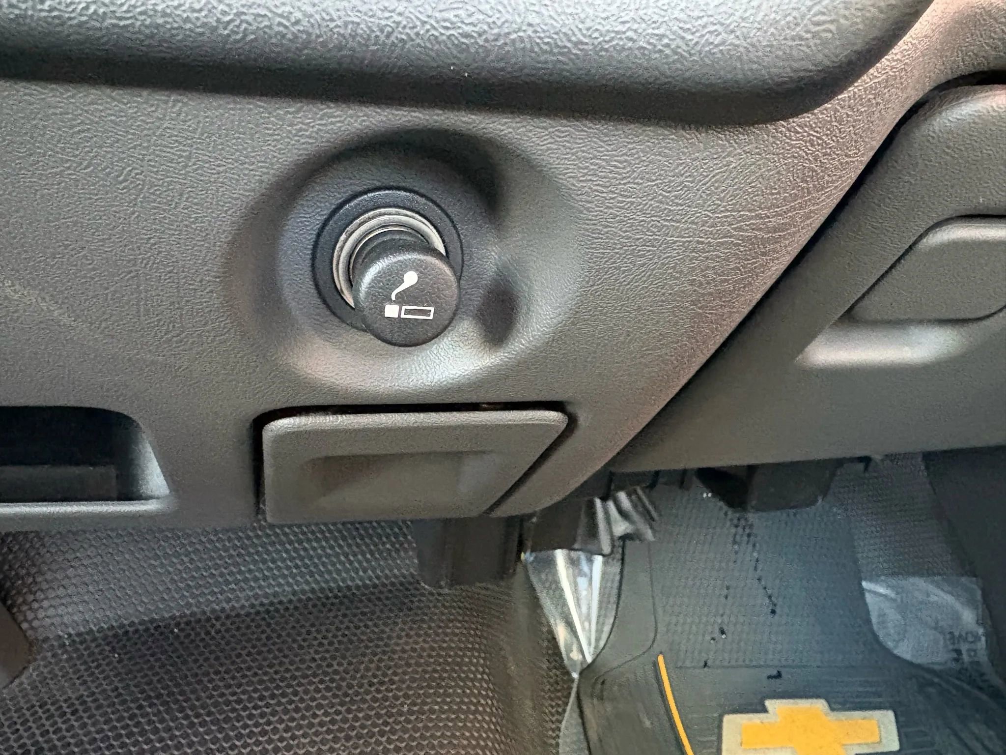 Used 2007 Chevrolet Silverado 1500 W/T w/ Snow Plow Prep Package image 16