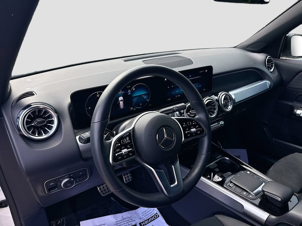 Used 2023 Mercedes-Benz GLB 250 image 9