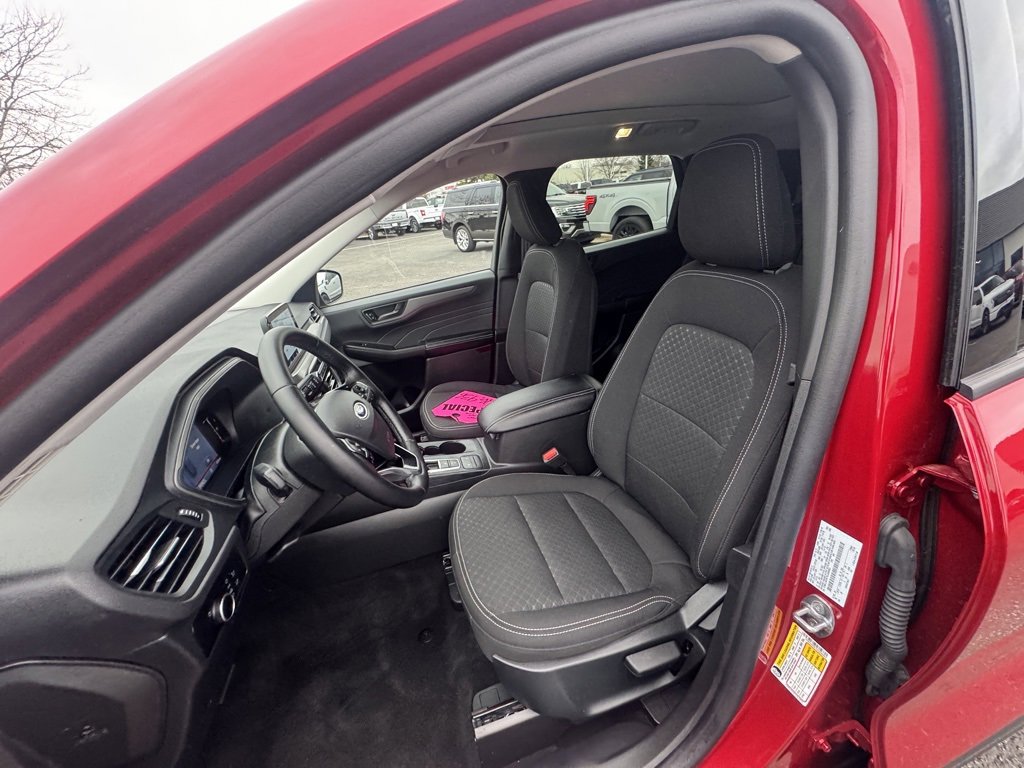 New 2025 Ford Escape Active w/ Cold Weather Package image 13