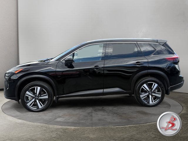 Used 2025 Nissan Rogue SL w/ Tech Package AWD/4WD image 4