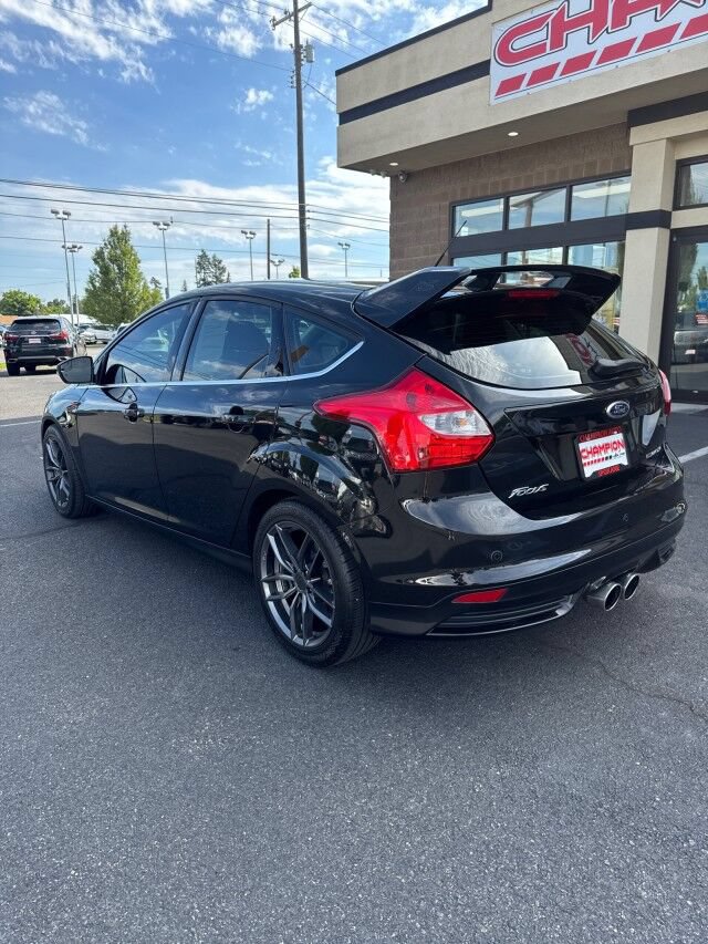Used 2014 Ford Focus Titanium FWD image 8