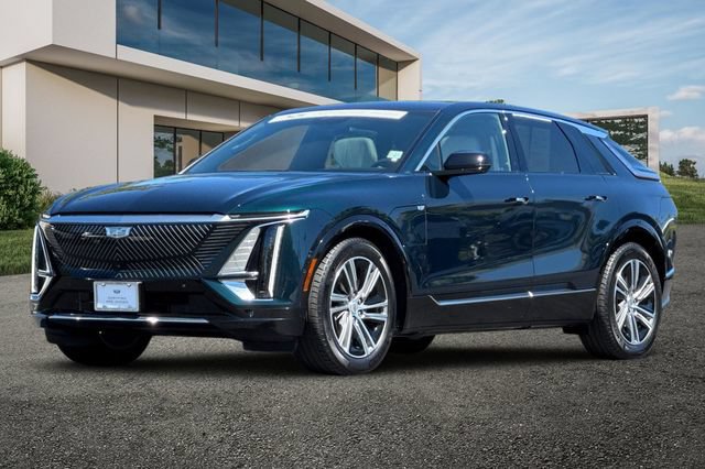 Certified 2024 Cadillac Lyriq Luxury RWD image 8
