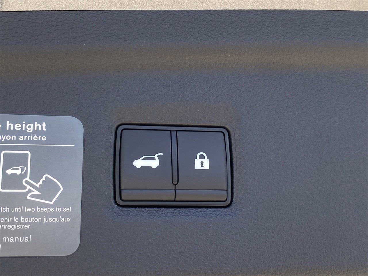 New 2025 INFINITI QX50 Pure image 11